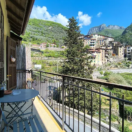 Peace And Relaxation In Buggio, Surrounded By Greenery * Buggio