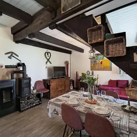 Apartman Peace And Relaxation In Buggio, Surrounded By Greenery